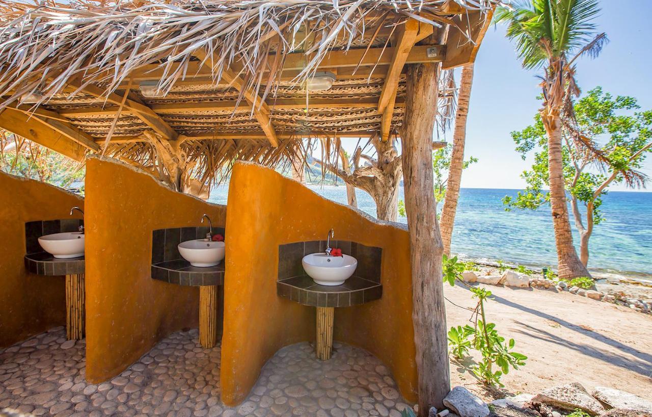 Barefoot Kuata Island Resort ภายนอก รูปภาพ