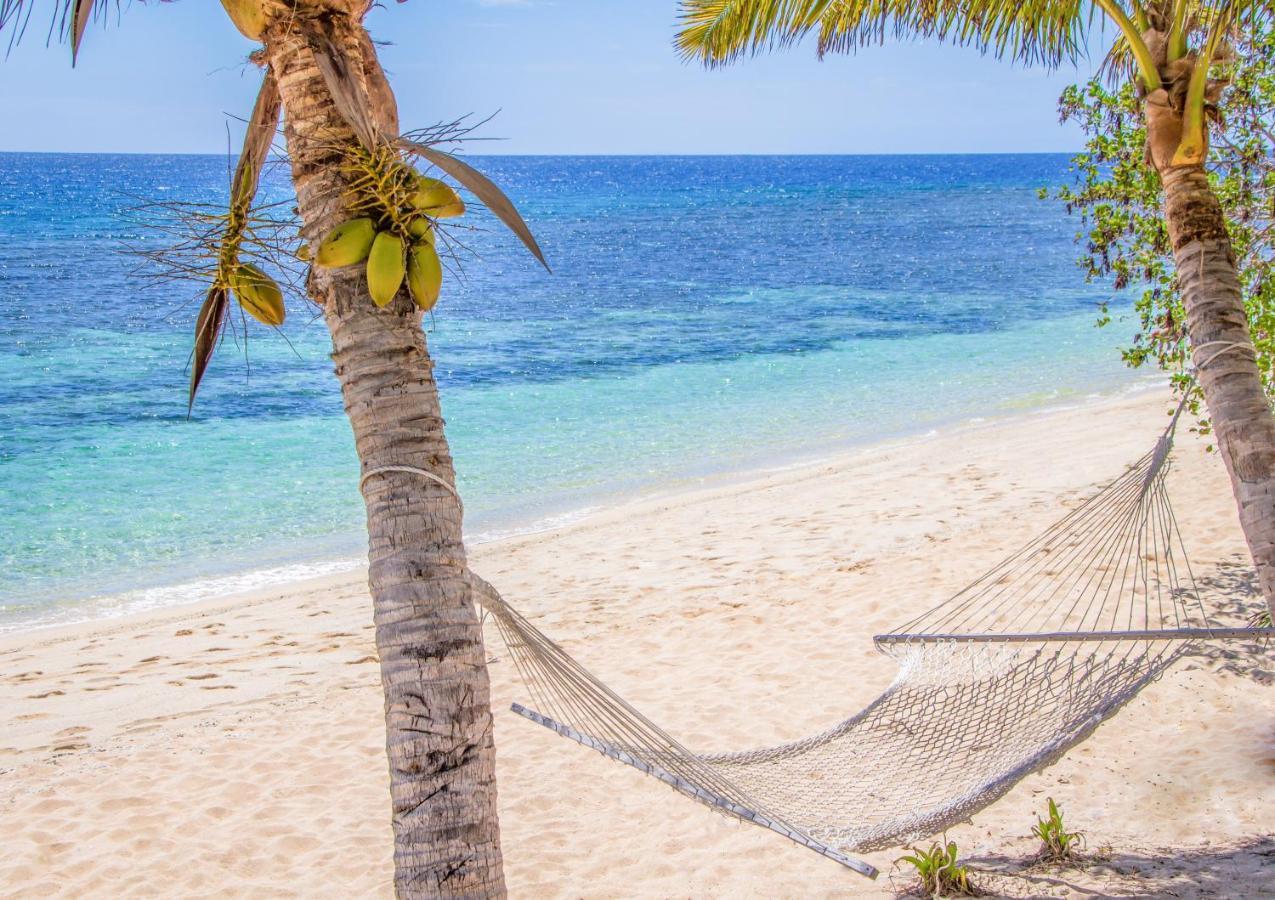 Barefoot Kuata Island Resort ภายนอก รูปภาพ