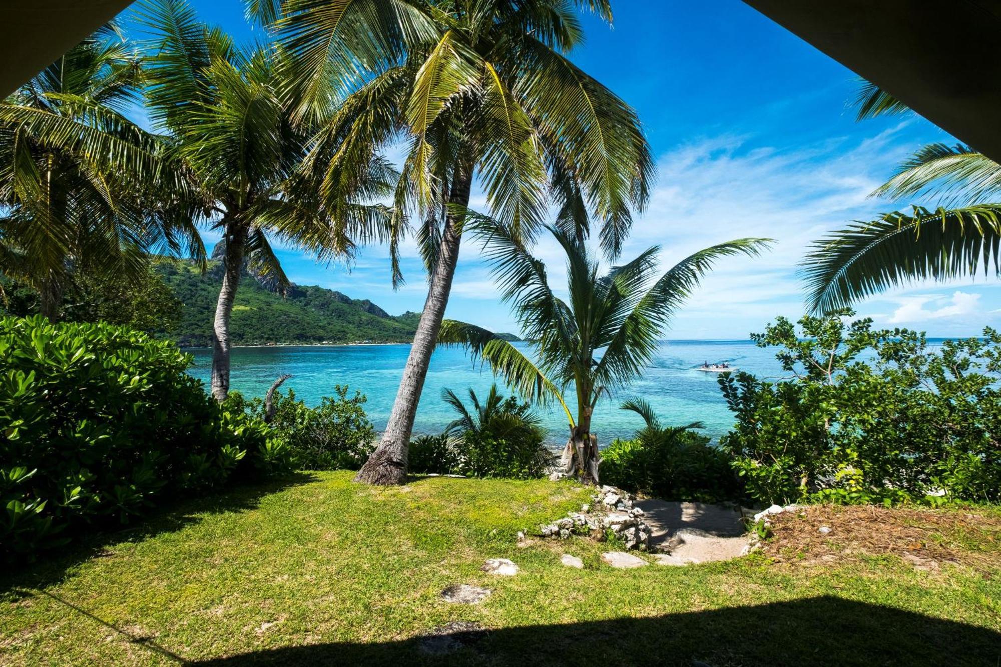 Barefoot Kuata Island Resort ภายนอก รูปภาพ
